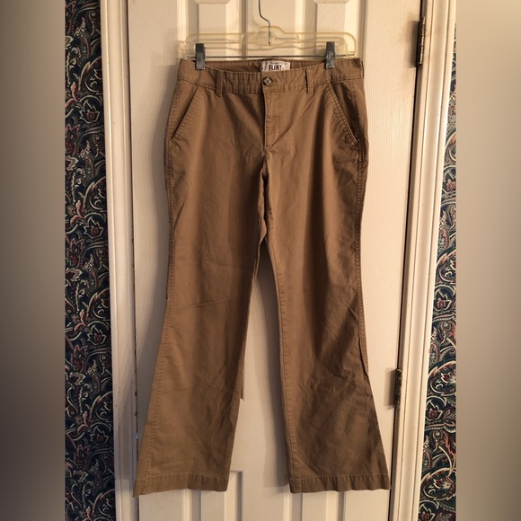 Old Navy flirt tan khakis size 6 with pockets - Picture 1 of 6